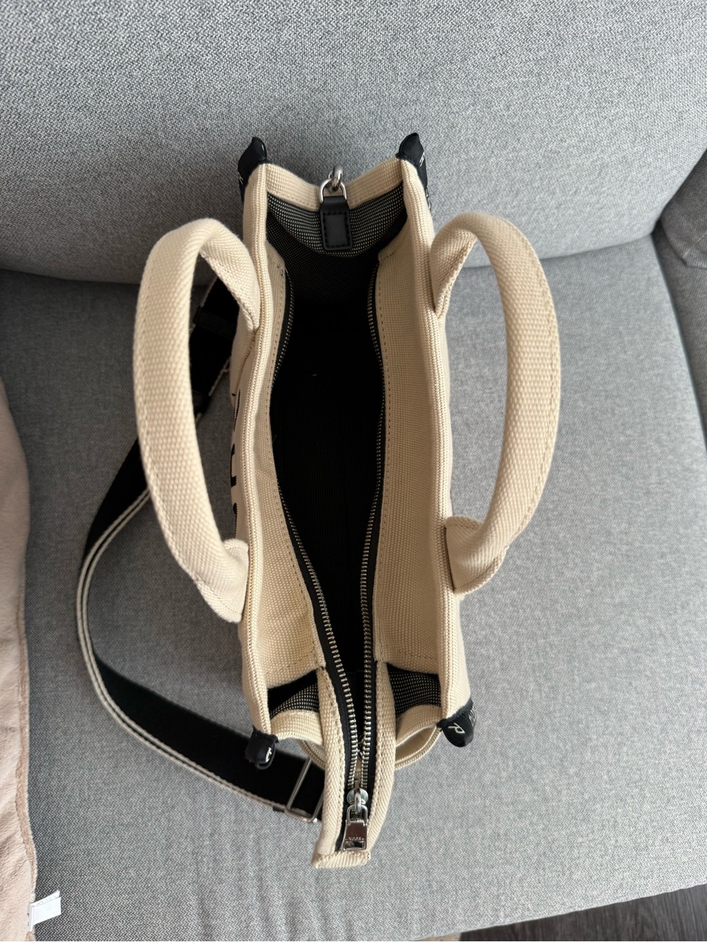 Marc Jacobs The Jacquard Medium Tote Bag - Picture 3 of 5